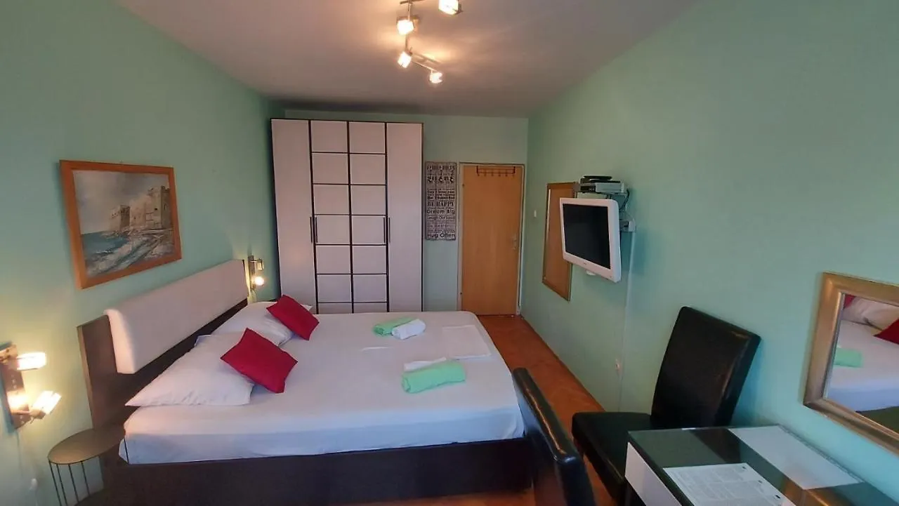 House Lanterna Pag Hotell Pag Town 0*,  Kroatien